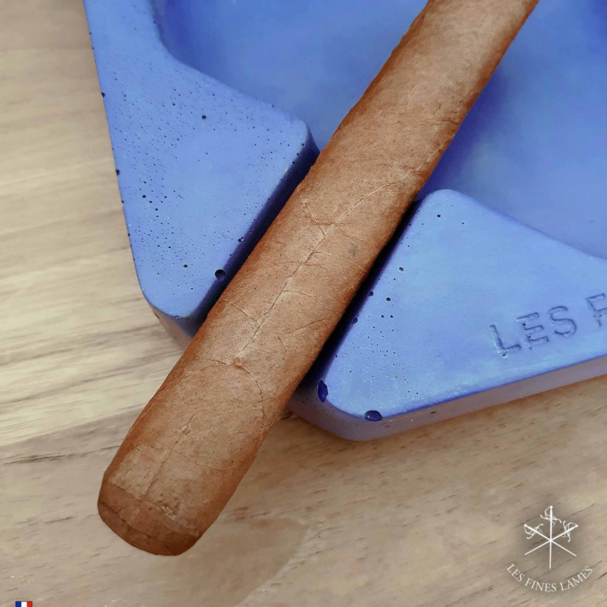 Les Fines Lames Cendrier Monad Blue (AS0607004)