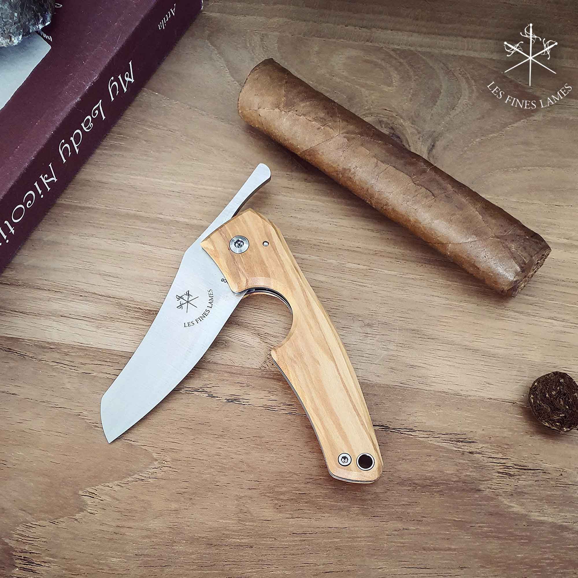 les-fines-lames-le-petit-compass-cuba-olive-02 Les Fines Lames cigar knife Le Petit Compass Cuba Olive (CC0201040)
