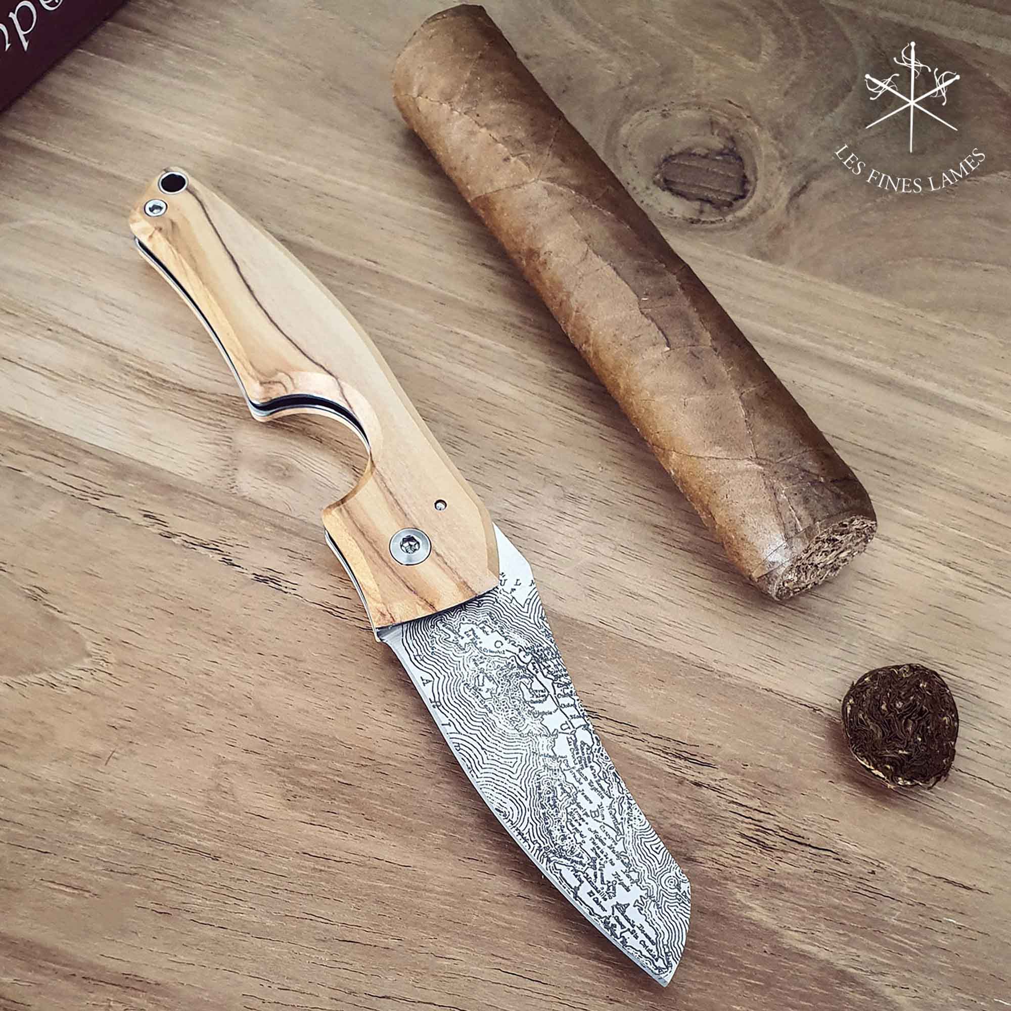 Les Fines Lames cigar knife Le Petit Compass Cuba Olive (CC0201040)