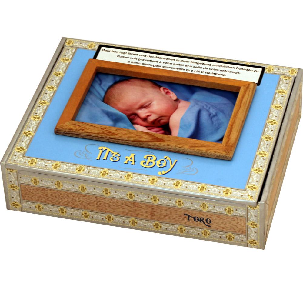 alec_bradley_itsaboy_20sQKJ1s6Aaj7QyA Alec Bradley È un maschio