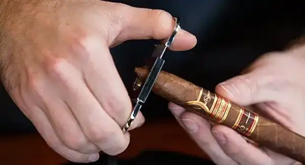 Cigar accessory Cigar accessory