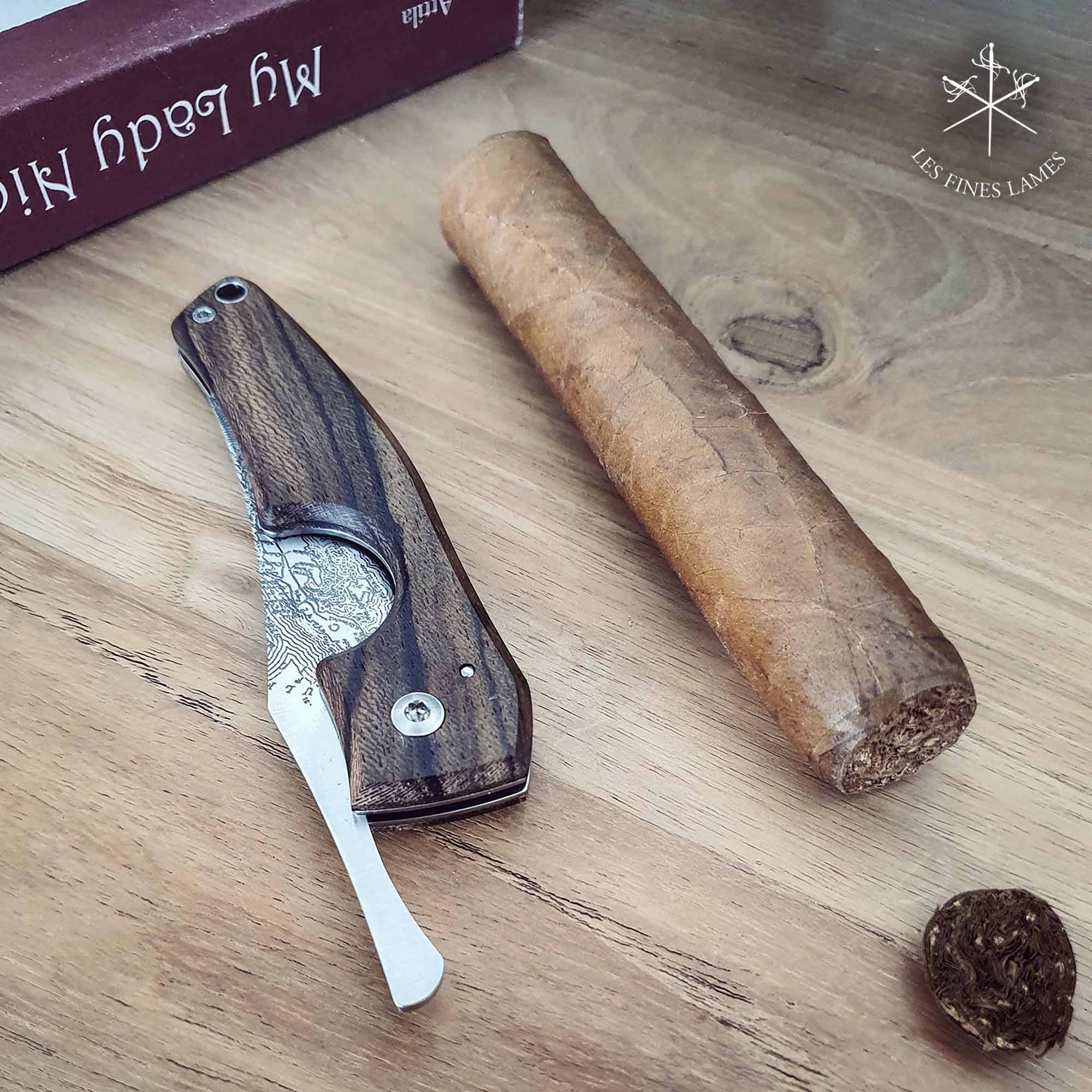 Les Fines Lames cigar knife Le Petit Compass Cuba Ziricote (CC0201038)